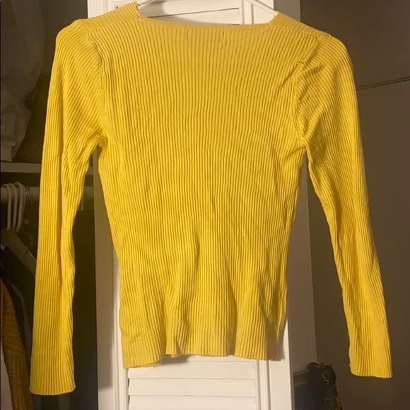 Long Sleeve Yellow shirt - Picture 3 of 3